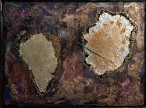 Eingearbeiteter Pinsel in einem Gemälde mit Epoxidharz