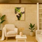 Abstraktes Bild mit fließenden Grün-, Violett- und Schwarzformen unter hellem Beige – Format 78 × 58 cm, ungerahmt, mit mattem Lack veredelt, optional mit USB-Beleuchtung und wertigem Rahmen, flexibel in alle Richtungen aufhängbar.